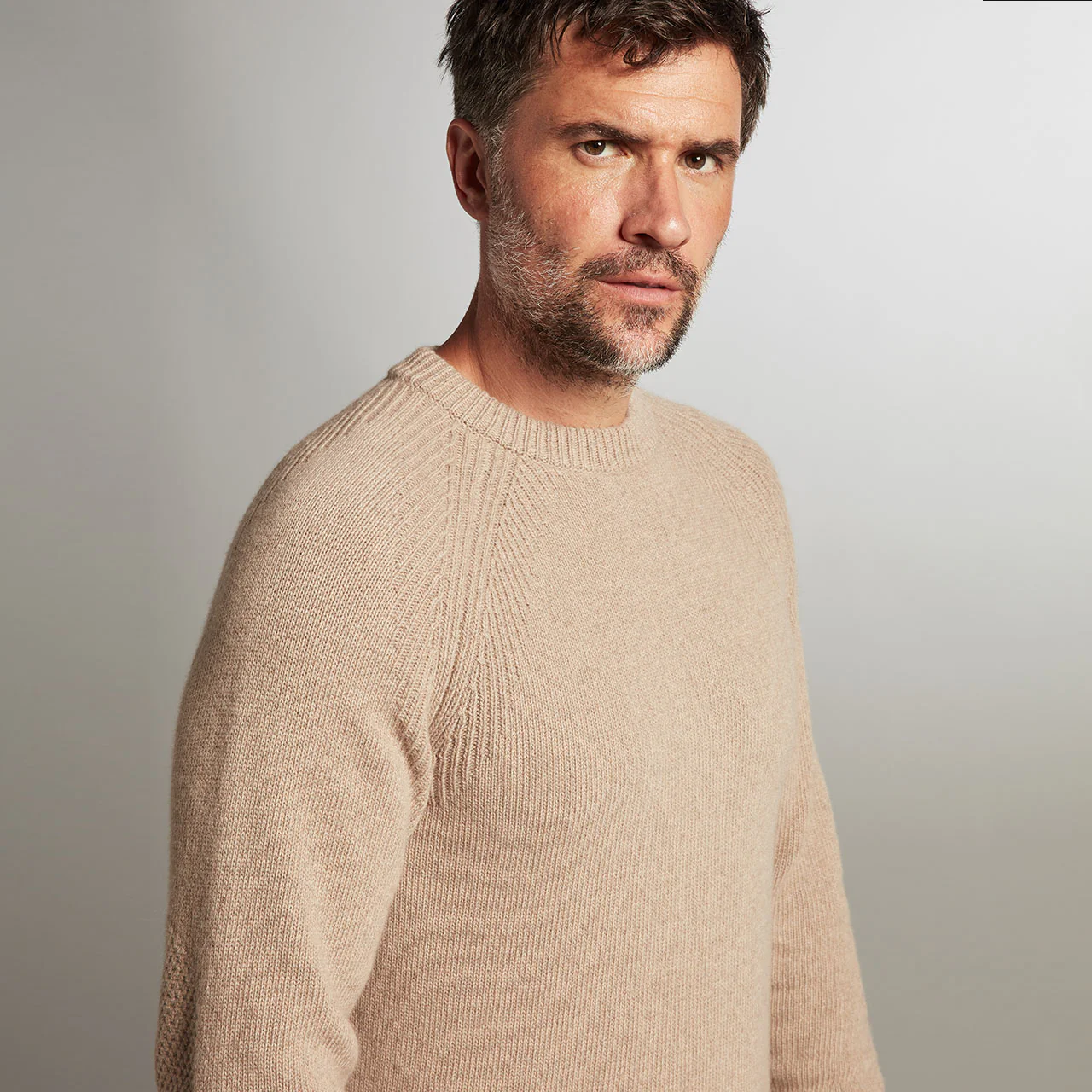 Caird Cashmere Sweater - Image 12