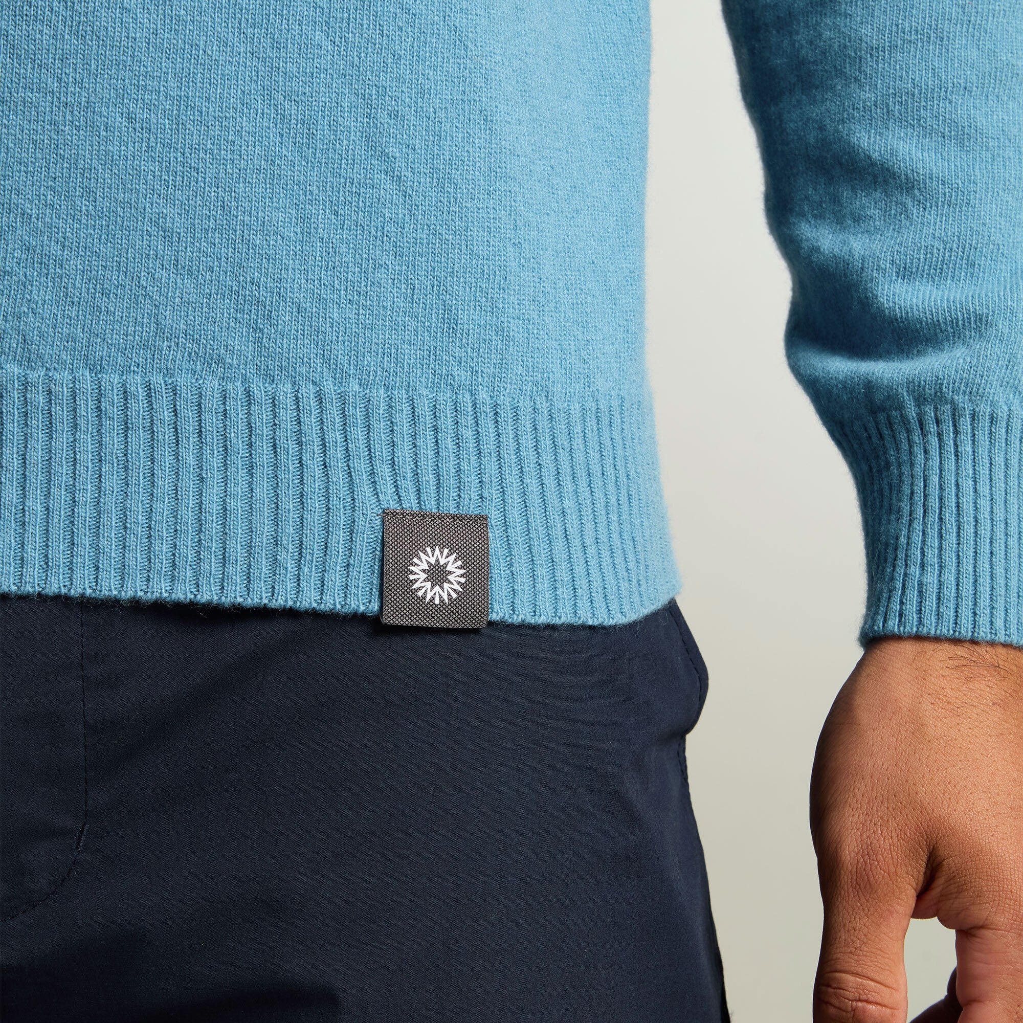 Dulwich Lambswool Crew Neck Sweater - Image 23