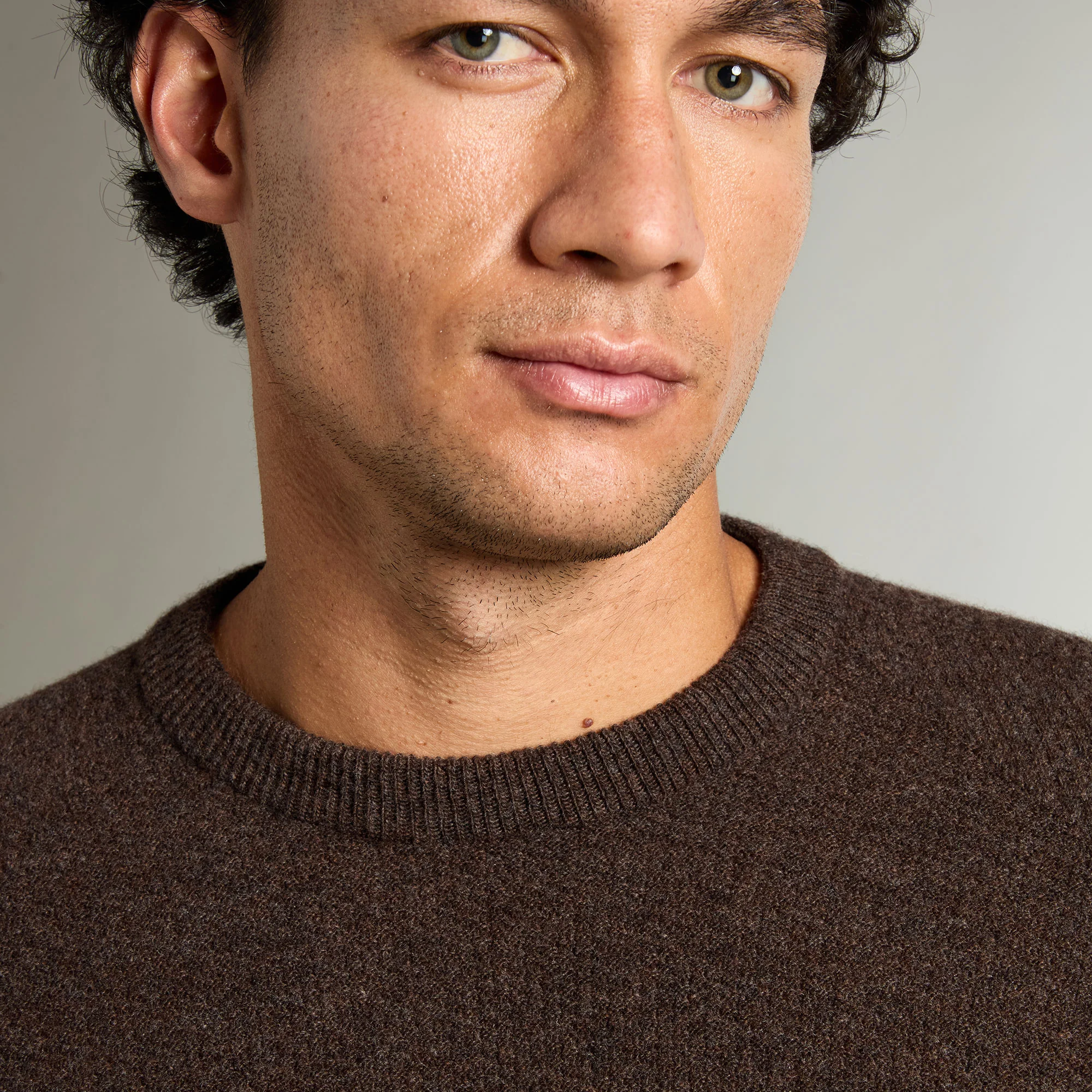 Dulwich Lambswool Crew Neck Sweater - Image 29
