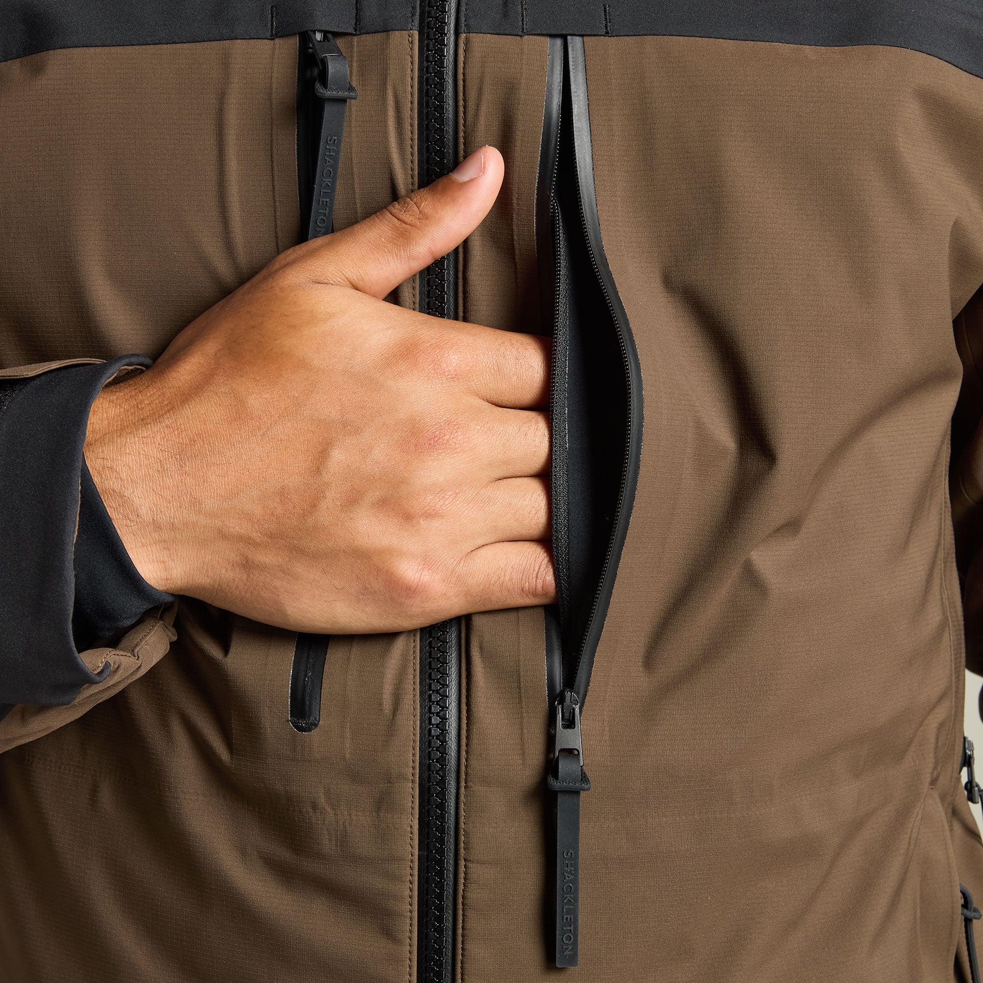 Fortuna Hardshell Ski Jacket - Image 12