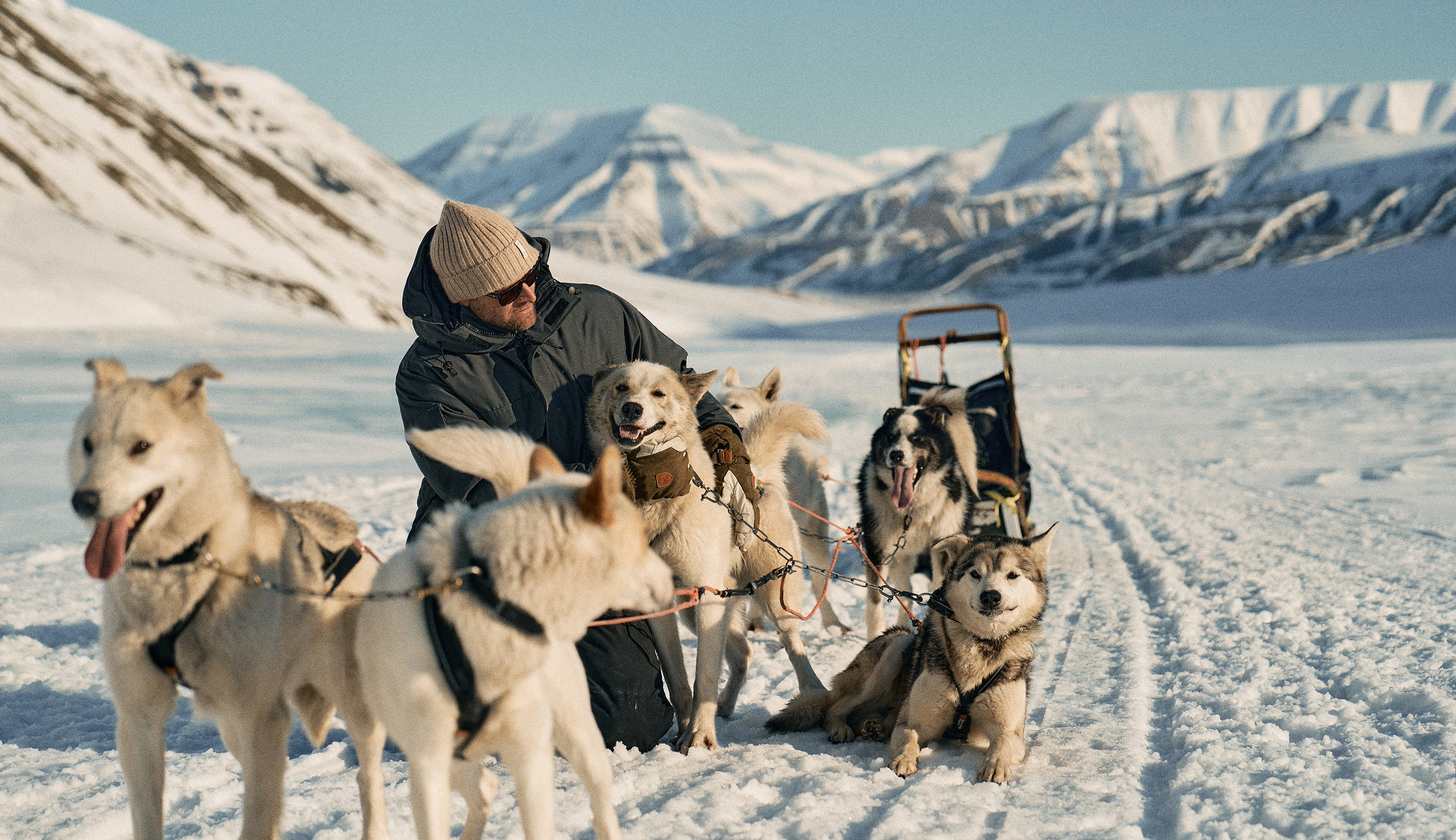 Svalbard Dog Sled and Snowmobile Challenge - Image 9