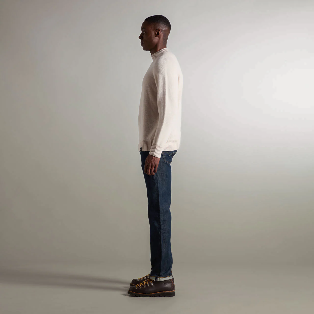 Trinity Lambswool Sweater - Image 12